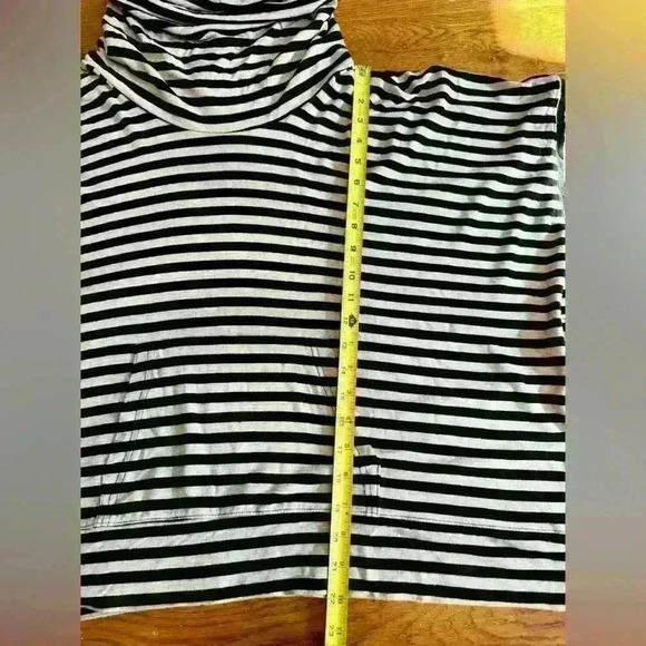 Andrea Jovine women’s pullover cowl neck cardigan baggy stripes size Medium - Picture 9 of 11